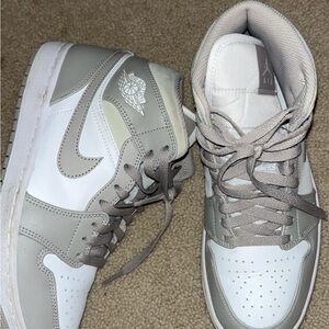 Nike Air Jordan White and Gray High-Tops